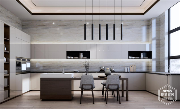 定制家具是當(dāng)下消費(fèi)者選擇家裝的重要方式，熱度更是一直持續(xù)，定制家具有很多優(yōu)勢，當(dāng)然也有一些細(xì)節(jié)消費(fèi)者要特別注意，