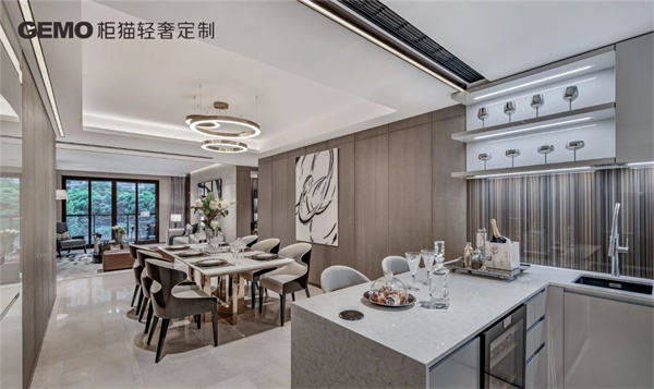 開(kāi)輕奢定制家具一年可以賺多少錢？