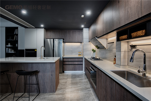 輕奢定制家具加盟店如何做到生意火爆，有什么經營技巧？